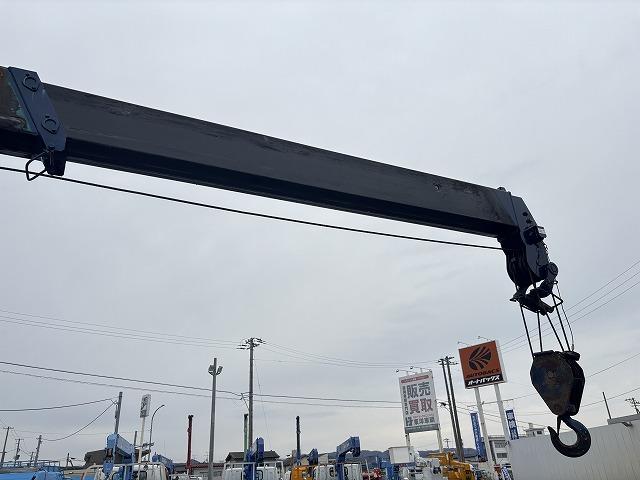 ヒノレンジャー 　クレーン付ハイジャッキ　上物前田製　３段ブーム　２．９ｔ吊り　フックイン　ロングジャッキ　荷台寸法４５９×２１０×１９　荷台床板張り　積載２．５ｔ　フルタイム４ＷＤ♪　生エンジン（33枚目）