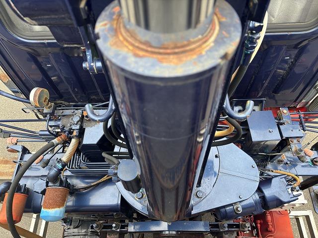 ヒノレンジャー 　クレーン付ハイジャッキ　上物前田製　３段ブーム　２．９ｔ吊り　フックイン　ロングジャッキ　荷台寸法４５９×２１０×１９　荷台床板張り　積載２．５ｔ　フルタイム４ＷＤ♪　生エンジン（46枚目）