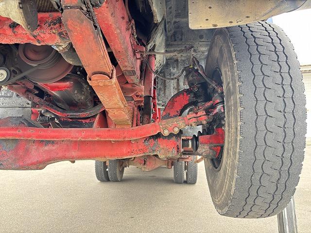 ヒノレンジャー 　クレーン付ハイジャッキ　上物前田製　３段ブーム　２．９ｔ吊り　フックイン　ロングジャッキ　荷台寸法４５９×２１０×１９　荷台床板張り　積載２．５ｔ　フルタイム４ＷＤ♪　生エンジン（59枚目）