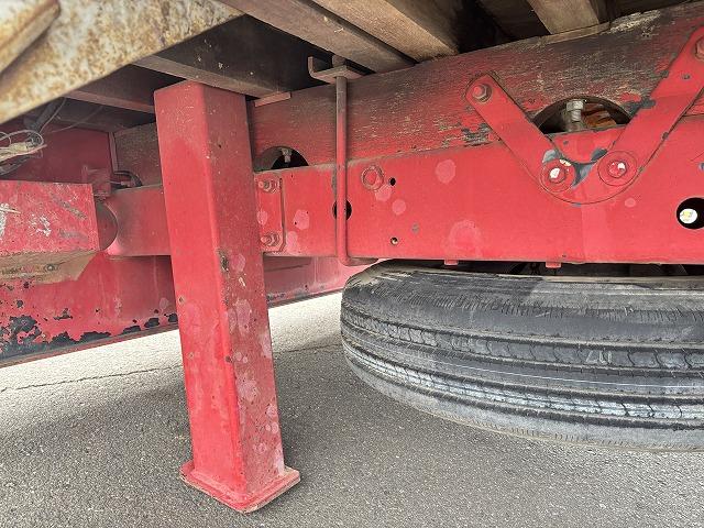 ヒノレンジャー 　クレーン付ハイジャッキ　上物前田製　３段ブーム　２．９ｔ吊り　フックイン　ロングジャッキ　荷台寸法４５９×２１０×１９　荷台床板張り　積載２．５ｔ　フルタイム４ＷＤ♪　生エンジン（80枚目）