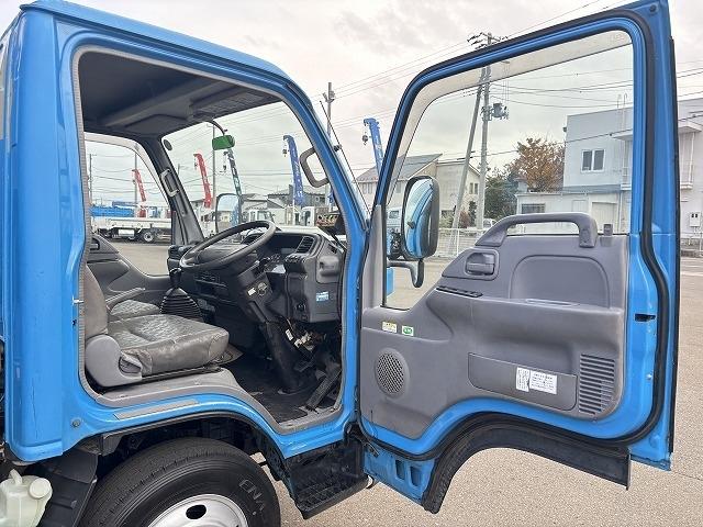 エルフトラック 塵芥車/パッカー車 プレス式 上物新明和製 容量4.2立米 積載2t 連続スイッチ 汚水タンク 走行7.8万km 5速ミッション(16枚目)