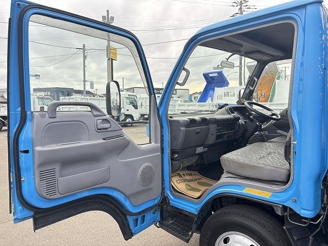 エルフトラック 塵芥車/パッカー車 プレス式 上物新明和製 容量4.2立米 積載2t 連続スイッチ 汚水タンク 走行7.8万km 5速ミッション(20枚目)