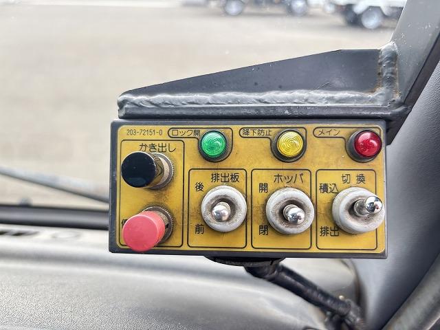 エルフトラック 塵芥車/パッカー車 プレス式 上物新明和製 容量4.2立米 積載2t 連続スイッチ 汚水タンク 走行7.8万km 5速ミッション(25枚目)