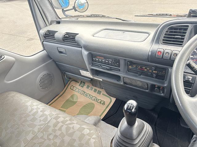 エルフトラック 塵芥車/パッカー車 プレス式 上物新明和製 容量4.2立米 積載2t 連続スイッチ 汚水タンク 走行7.8万km 5速ミッション(26枚目)