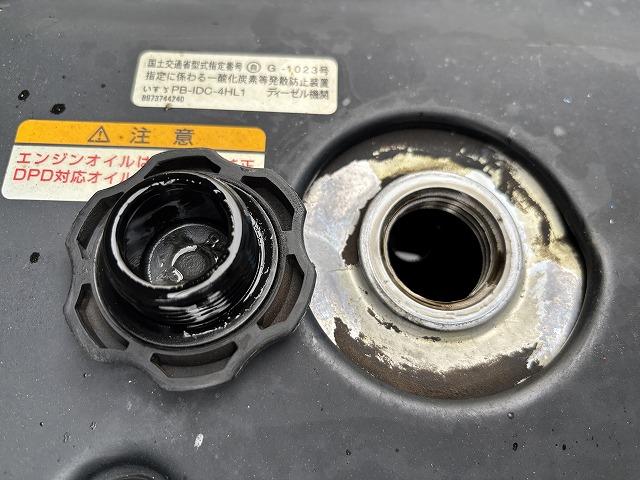 エルフトラック 塵芥車/パッカー車 プレス式 上物新明和製 容量4.2立米 積載2t 連続スイッチ 汚水タンク 走行7.8万km 5速ミッション(64枚目)