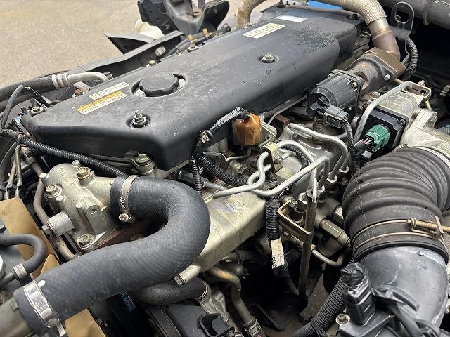 エルフトラック 塵芥車/パッカー車 プレス式 上物新明和製 容量4.2立米 積載2t 連続スイッチ 汚水タンク 走行7.8万km 5速ミッション(68枚目)