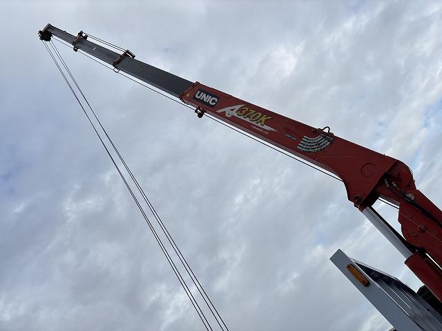 ヒノレンジャー 　クレーン付セルフローダー　上物古河ユニック　４段ブーム　ラジコン（無線）　フックイン　２．９ｔ吊　角足＆差し違いアウトリガー　積載１．６５ｔ　荷台寸法５６４×２１０×９　荷台床鉄板張り　スライドボディ（40枚目）