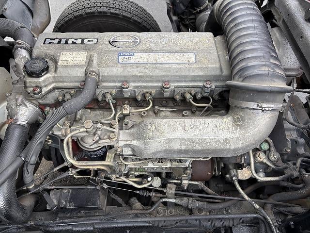 ヒノレンジャー 　クレーン付セルフローダー　上物古河ユニック　４段ブーム　ラジコン（無線）　フックイン　２．９ｔ吊　角足＆差し違いアウトリガー　積載１．６５ｔ　荷台寸法５６４×２１０×９　荷台床鉄板張り　スライドボディ（55枚目）