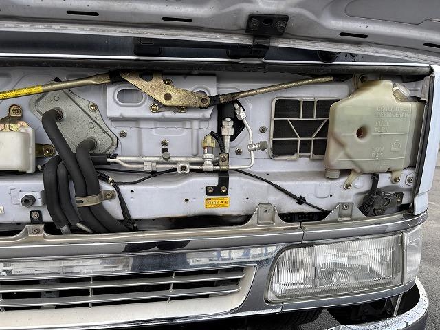 ヒノレンジャー 　クレーン付セルフローダー　上物古河ユニック　４段ブーム　ラジコン（無線）　フックイン　２．９ｔ吊　角足＆差し違いアウトリガー　積載１．６５ｔ　荷台寸法５６４×２１０×９　荷台床鉄板張り　スライドボディ（59枚目）