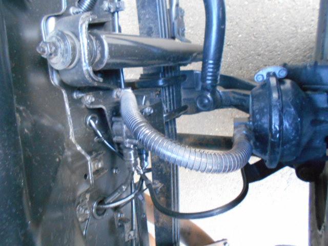 ギガ 　深ダンプ　上物新明和製　容量２９．４立米　積載１１．３ｔ　荷台寸法８５０×２３１×１５０　後方片開き　２デフ　走行８２．５万ｋｍ　７速ミッション（48枚目）