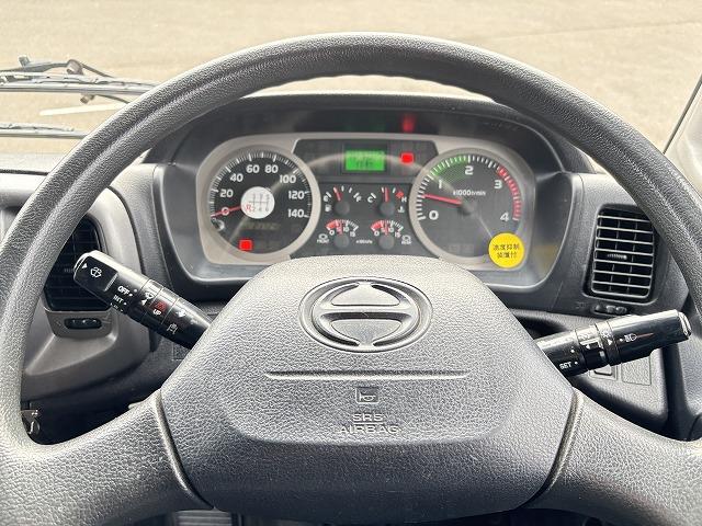 ヒノレンジャー 　コンクリートミキサー車　上物カヤバ工業製　積載１１．５ｔ　容量９．８立米　電動ホッパーカバー　水タンク＆モーター付　ドラムリア自動洗浄付　２デフ　ベッド付　走行２１．７万ｋｍ　６速ミッション（15枚目）