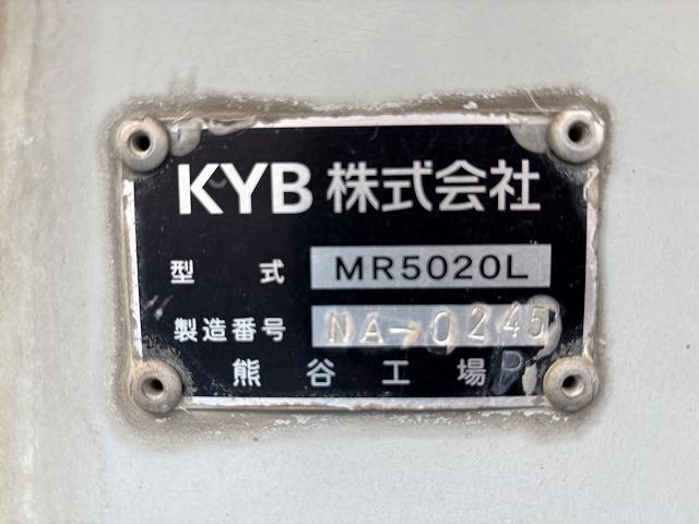 ヒノレンジャー 　コンクリートミキサー車　上物カヤバ工業製　積載１１．５ｔ　容量９．８立米　電動ホッパーカバー　水タンク＆モーター付　ドラムリア自動洗浄付　２デフ　ベッド付　走行２１．７万ｋｍ　６速ミッション（35枚目）