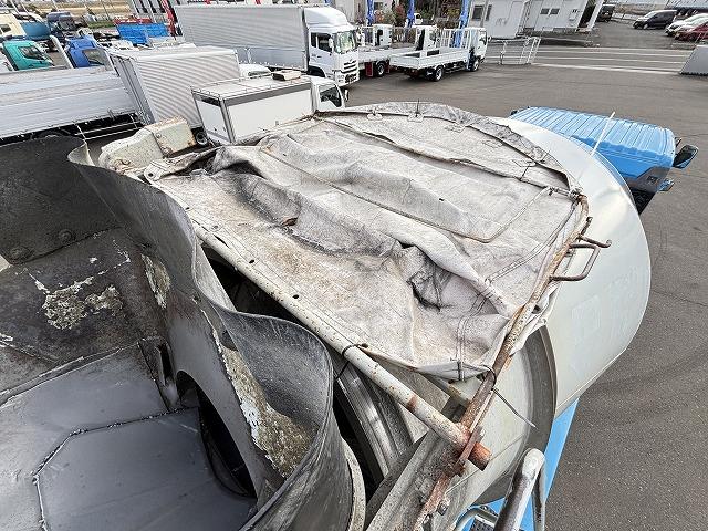 ヒノレンジャー 　コンクリートミキサー車　上物カヤバ工業製　積載１１．５ｔ　容量９．８立米　電動ホッパーカバー　水タンク＆モーター付　ドラムリア自動洗浄付　２デフ　ベッド付　走行２１．７万ｋｍ　６速ミッション（42枚目）