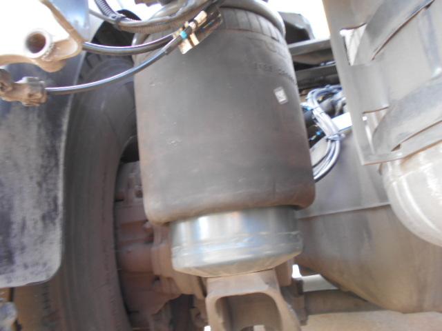 ボルボその他 　トレーラーヘッド　第５輪荷重１１．５ｔ　ハイルーフ　サンルーフ　電動サンシェード　バックモニター　後輪エアサス　総輪アルミホイール　走行４７．９万ｋｍ　ＡＴ車（２ペダル）（40枚目）