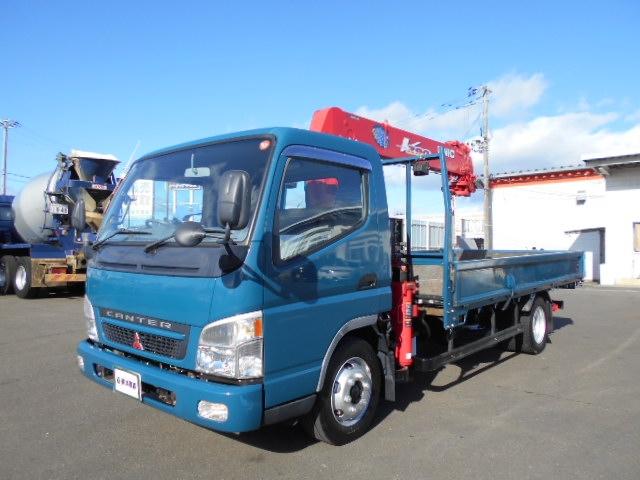 キャンター 　クレーン付き平ボディ　上物古河ユニック製　６段ブーム　ラジコン（無線）　フックイン　２．９３ｔ吊り　リアジャッキ　ワイド超ロングボディ　荷台寸法４４１×２０８×３５　荷台床木張り　アオリ開閉サポート（3枚目）