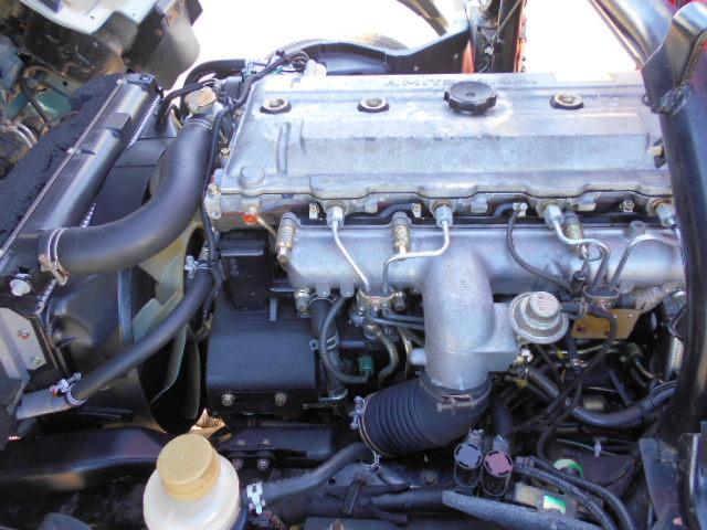 キャンター 　クレーン付き平ボディ　上物古河ユニック製　６段ブーム　ラジコン（無線）　フックイン　２．９３ｔ吊り　リアジャッキ　ワイド超ロングボディ　荷台寸法４４１×２０８×３５　荷台床木張り　アオリ開閉サポート（65枚目）