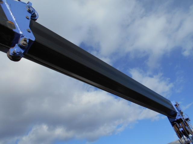 キャンター 　クレーン付き平ボディ　上物タダノ製　４段ブーム　ラジコン（無線）　フックイン　セミロングボディ　荷台寸法２９１ｘ１７９ｘ３７　荷台床木張り　走行１０．９万ｋｍ　５速ミッション（22枚目）