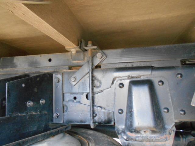 キャンター 　クレーン付き平ボディ　上物タダノ製　４段ブーム　ラジコン（無線）　フックイン　セミロングボディ　荷台寸法２９１ｘ１７９ｘ３７　荷台床木張り　走行１０．９万ｋｍ　５速ミッション（62枚目）