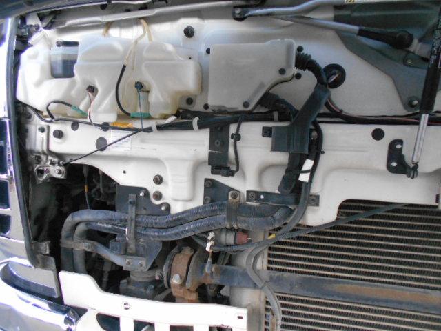 ギガ 　コンクリートミキサー車　上物カヤバ製　容量８．７立米　積載９．６７ｔ　水タンク＆モーター付　電動ホッパーカバー　２デフ　走行２８．４万ｋｍ　７速ミッション（48枚目）