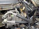 　クレーン付平ボディ　上物古河ユニック　４段ブーム　ラジコン（無線）　フックイン　２．６ｔ吊り　荷台寸法３２７ｘ１８１ｘ３７　荷台床縞鉄板　積載３ｔ　燃焼不要　走行１．２万ｋｍ　５速ミッション（67枚目）