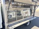 移動販売車 積載1.6t 冷蔵ショーケース付 -20℃設定(-14℃まで確認済み) 商品棚付 給水蛇口付 5速ミッション 走行5.1万km 燃焼不要♪(44枚目)