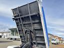 　３転ダンプ　上物極東開発製　積載３．４５ｔ　荷台寸法３４１×２０６×３１　右側電動サイドゲート付　コボレーン付　走行７．４万ｋｍ　６速ミッション（31枚目）