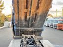 　ロング深ダンプ　上物ＫＭウイング製　積載１１．３ｔ　容量３２立米　荷台寸法８５０×２３１×１６２　荷台ハルドックス（耐摩耗鋼板）　２デフ　後方片開扉　バックモニター　走行８４．１万ｋｍ　ＡＴシフト（46枚目）