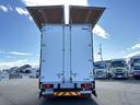 　アルミウイング　上物日本フルハーフ製　４軸低床　荷台寸９６４ｘ２４０ｘ２６５　荷台床板張　積載１３．４ｔ　ラッシングレール２段　後輪エアサス　バックモニター　ベッド付　メッキパーツ　ＡＴ（エスコット）（29枚目）