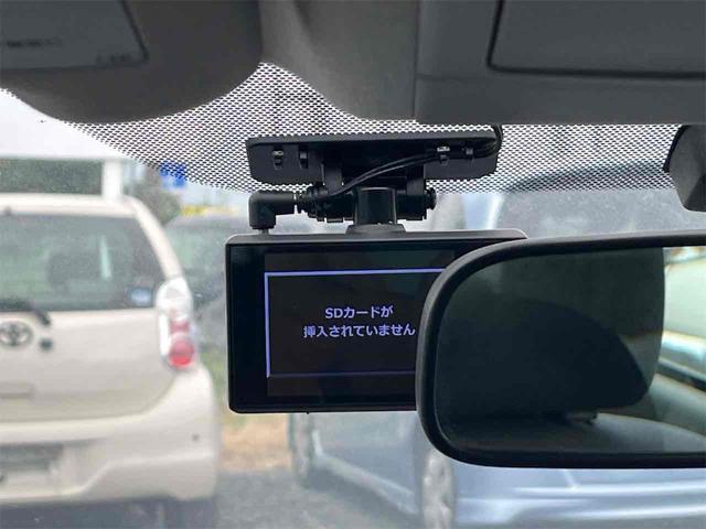 プリウス S ハイブリッド ドライブレコーダー ETC バックカメラ ナビ TV オートライト HID スマートキー 電動格納ミラー CVT 盗難防止システム 衝突安全ボディ アルミホイール CD ABS エアコン(12枚目)
