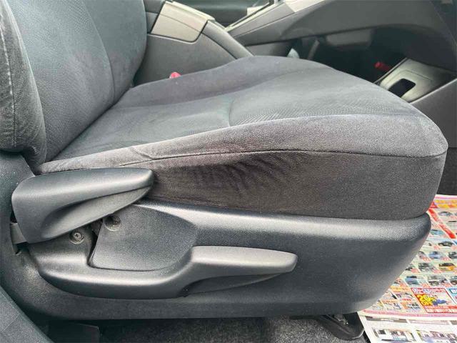 プリウス S ハイブリッド ドライブレコーダー ETC バックカメラ ナビ TV オートライト HID スマートキー 電動格納ミラー CVT 盗難防止システム 衝突安全ボディ アルミホイール CD ABS エアコン(37枚目)