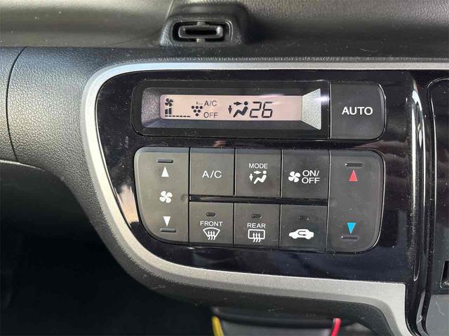 Ｎ－ＢＯＸ 　ドライブレコーダー　ＥＴＣ　バックカメラ　両側電動スライドドア　ナビ　ＴＶ　オートクルーズコントロール　衝突被害軽減システム　オートライト　ＨＩＤ　スマートキー　アイドリングストップ　電動格納ミラー（8枚目）