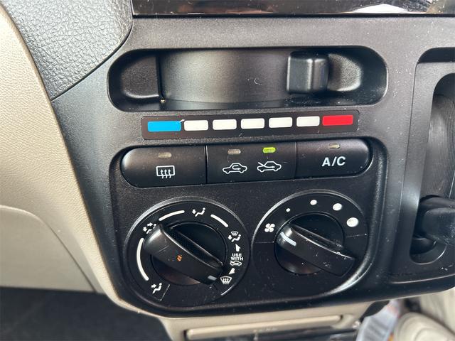 �C���ɍ��킹�Ē����I�ɑ��삷�邱�ƂŁA�ԓ������ł����K�ɕۂĂ܂��B