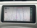 プリウス S ハイブリッド ドライブレコーダー ETC バックカメラ ナビ TV オートライト HID スマートキー 電動格納ミラー CVT 盗難防止システム 衝突安全ボディ アルミホイール CD ABS エアコン(4枚目)