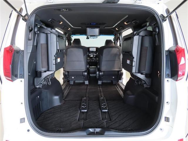 アルファード ２．５Ｓ　タイプゴールド　フルセグ　メモリーナビ　ＤＶＤ再生　ミュージックプレイヤー接続可　後席モニター　バックカメラ　衝突被害軽減システム　ＥＴＣ　両側電動スライド　ＬＥＤヘッドランプ　乗車定員７人　３列シート　ワンオーナー（17枚目）