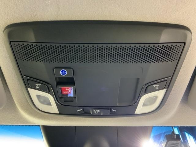 フィット e:HEVホーム HondaSENSINGMナビRカメラETCスマートキー 前後誤発進抑制機能 助手席エアバッグ 運転席エアバッグ アイドリングストップ LEDライト USB接続 バックカメラ ABS サイドエアバッグ(36枚目)