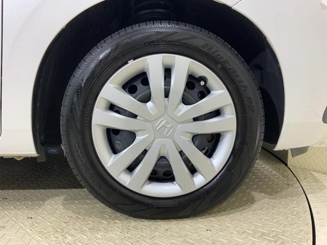 フィット e:HEVホーム HondaSENSINGMナビRカメラETCスマートキー 前後誤発進抑制機能 助手席エアバッグ 運転席エアバッグ アイドリングストップ LEDライト USB接続 バックカメラ ABS サイドエアバッグ(41枚目)