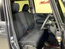 乗降がしやすい運転席。高さが調節できて小柄な女性でもベストポジションをとることができます。