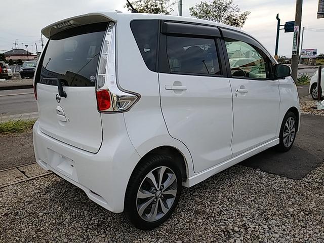 デイズ ハイウェイスター　Ｇターボ　シートヒーター　ＥＴＣ　全方位モニタ（8枚目）