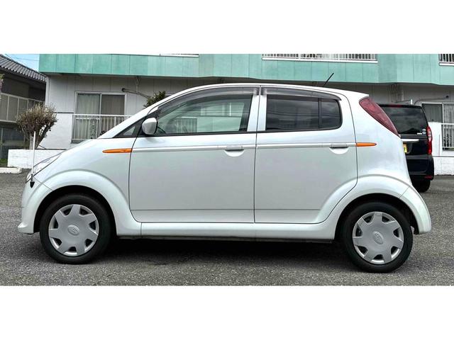 Ｒ２ Ｆプラス　キーレスエントリー　電動格納ミラー　ＣＶＴ　ＣＤ　衝突安全ボディ　エアコン　パワーステアリング（8枚目）