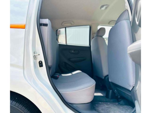 Ｒ２ Ｆプラス　キーレスエントリー　電動格納ミラー　ＣＶＴ　ＣＤ　衝突安全ボディ　エアコン　パワーステアリング（23枚目）
