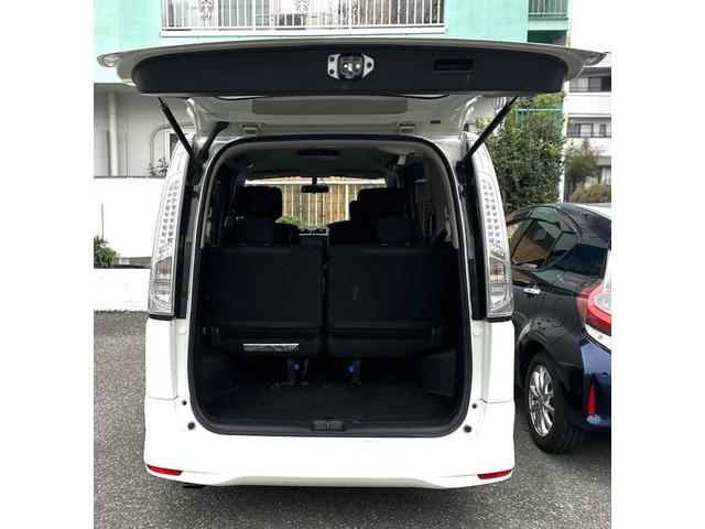セレナ ハイウェイスターＧ　Ｓ－ハイブリッド　ＥＴＣ　バックカメラ　ナビ　ＴＶ　オートクルーズコントロール　両側電動スライドドア　スマートキー　アイドリングストップ　後席モニター　３列シート　ウォークスルー　ＣＶＴ　アルミホイール　ＣＤ（49枚目）