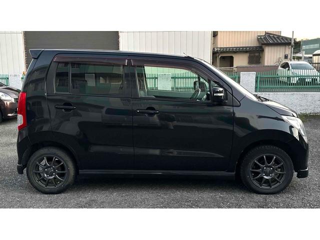 AZワゴン XSスペシャル スマートキー 電動格納ミラー ベンチシート CVT 盗難防止システム ABS CD アルミホイール 衝突安全ボディ エアコン パワーステアリング パワーウィンドウ(4枚目)