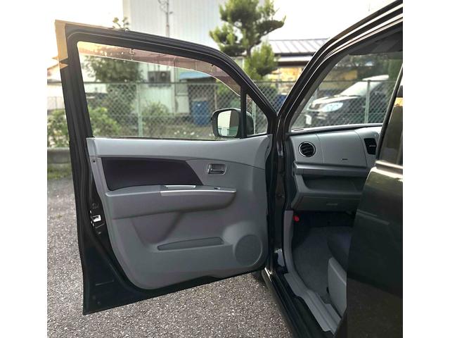 AZワゴン XSスペシャル スマートキー 電動格納ミラー ベンチシート CVT 盗難防止システム ABS CD アルミホイール 衝突安全ボディ エアコン パワーステアリング パワーウィンドウ(26枚目)