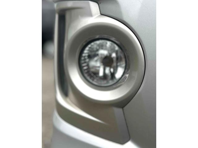 ステラ カスタムRリミテッド ETC ナビ TV HID スマートキー 電動格納ミラー ベンチシート CVT 盗難防止システム ABS CD DVD再生 USB 衝突安全ボディ エアコン パワーステアリング パワーウィンドウ(12枚目)