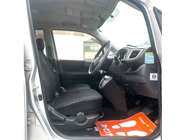 ステラ カスタムRリミテッド ETC ナビ TV HID スマートキー 電動格納ミラー ベンチシート CVT 盗難防止システム ABS CD DVD再生 USB 衝突安全ボディ エアコン パワーステアリング パワーウィンドウ(18枚目)