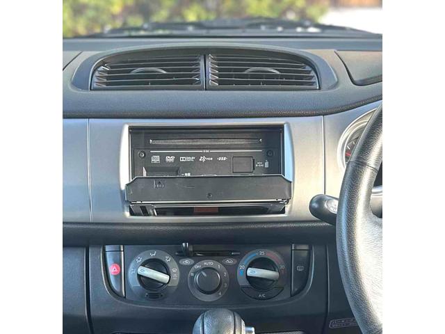 ステラ カスタムRリミテッド ETC ナビ TV HID スマートキー 電動格納ミラー ベンチシート CVT 盗難防止システム ABS CD DVD再生 USB 衝突安全ボディ エアコン パワーステアリング パワーウィンドウ(30枚目)