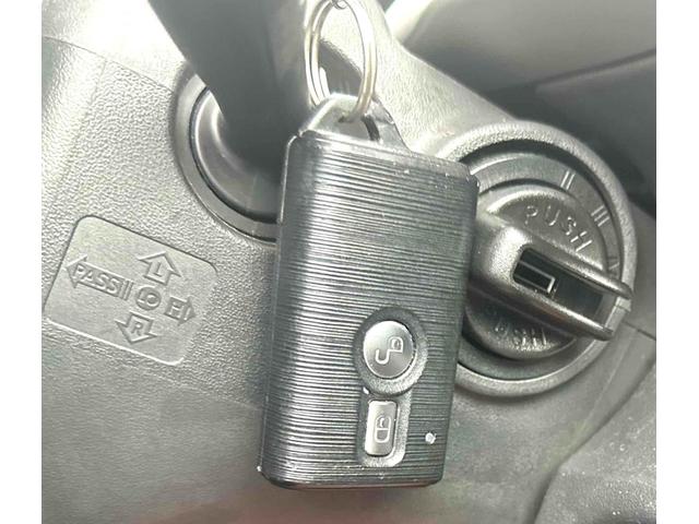 ステラ カスタムRリミテッド ETC ナビ TV HID スマートキー 電動格納ミラー ベンチシート CVT 盗難防止システム ABS CD DVD再生 USB 衝突安全ボディ エアコン パワーステアリング パワーウィンドウ(47枚目)