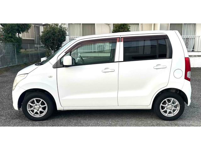 ワゴンＲ ＦＸ　キーレスエントリー　電動格納ミラー　ベンチシート　ＡＴ　盗難防止システム　ＡＢＳ　ＣＤ　アルミホイール　衝突安全ボディ　エアコン　パワーステアリング　パワーウィンドウ　運転席エアバッグ（8枚目）