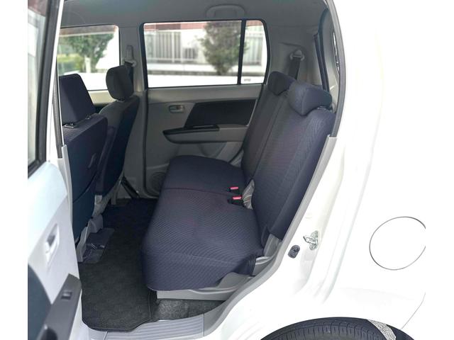 ワゴンＲ ＦＸ　キーレスエントリー　電動格納ミラー　ベンチシート　ＡＴ　盗難防止システム　ＡＢＳ　ＣＤ　アルミホイール　衝突安全ボディ　エアコン　パワーステアリング　パワーウィンドウ　運転席エアバッグ（32枚目）