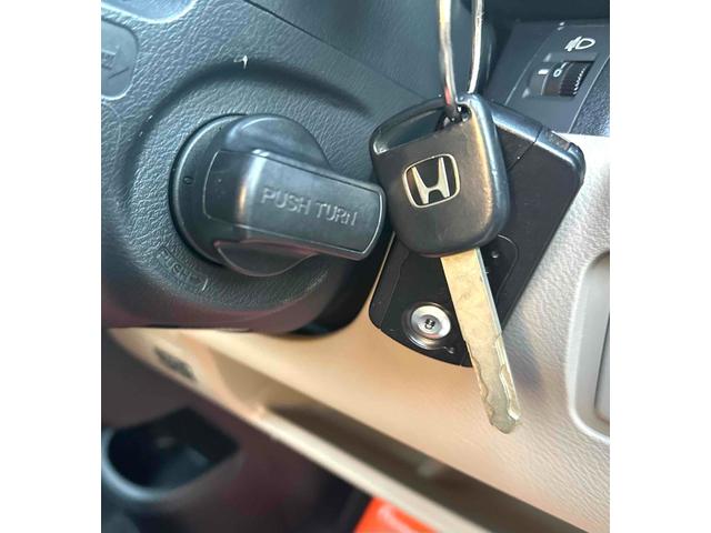 ゼスト Ｄ　スマートキー　電動格納ミラー　ベンチシート　ＡＴ　盗難防止システム　ＡＢＳ　ＣＤ　アルミホイール　衝突安全ボディ　エアコン　パワーステアリング（44枚目）